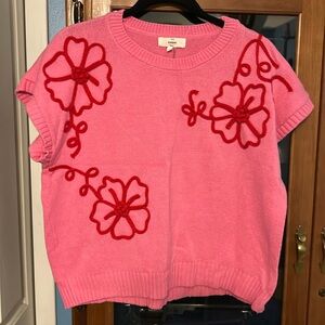 Pink short sleeve sweater with embroidery flowers